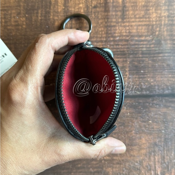 NWT Coach Black Leather Horse and Carriage Round Coin Case Bag Charm - Picture 3 of 4